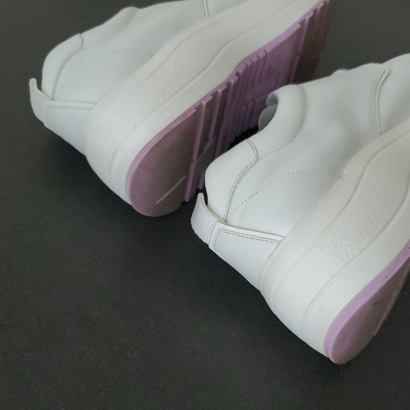 Celine Delivery White Calfskin Sneakers - Picture 11 of 16